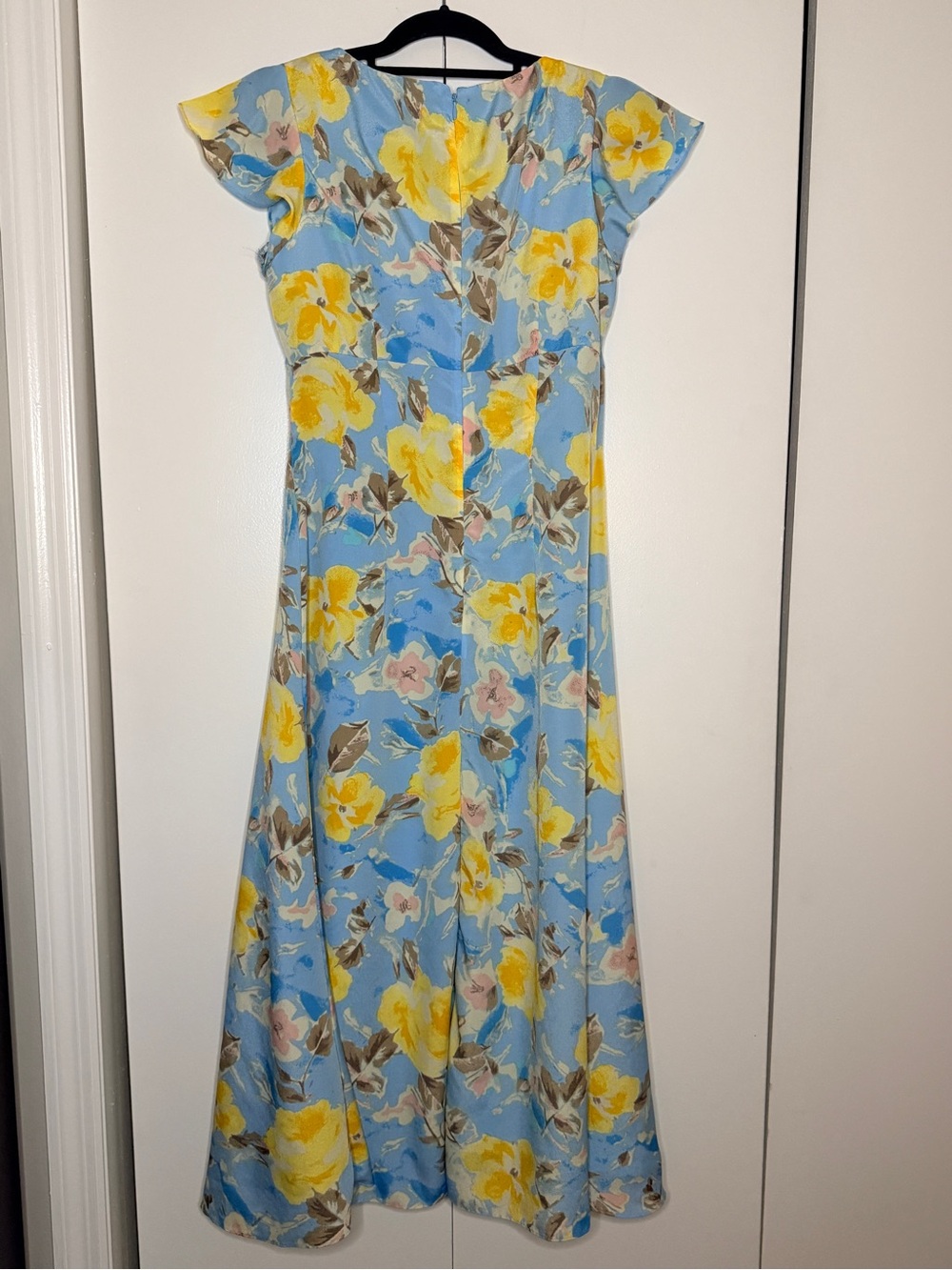 Chadwicks Floral Flutter-Sleeve Maxi Dress - Picture 5 of 5